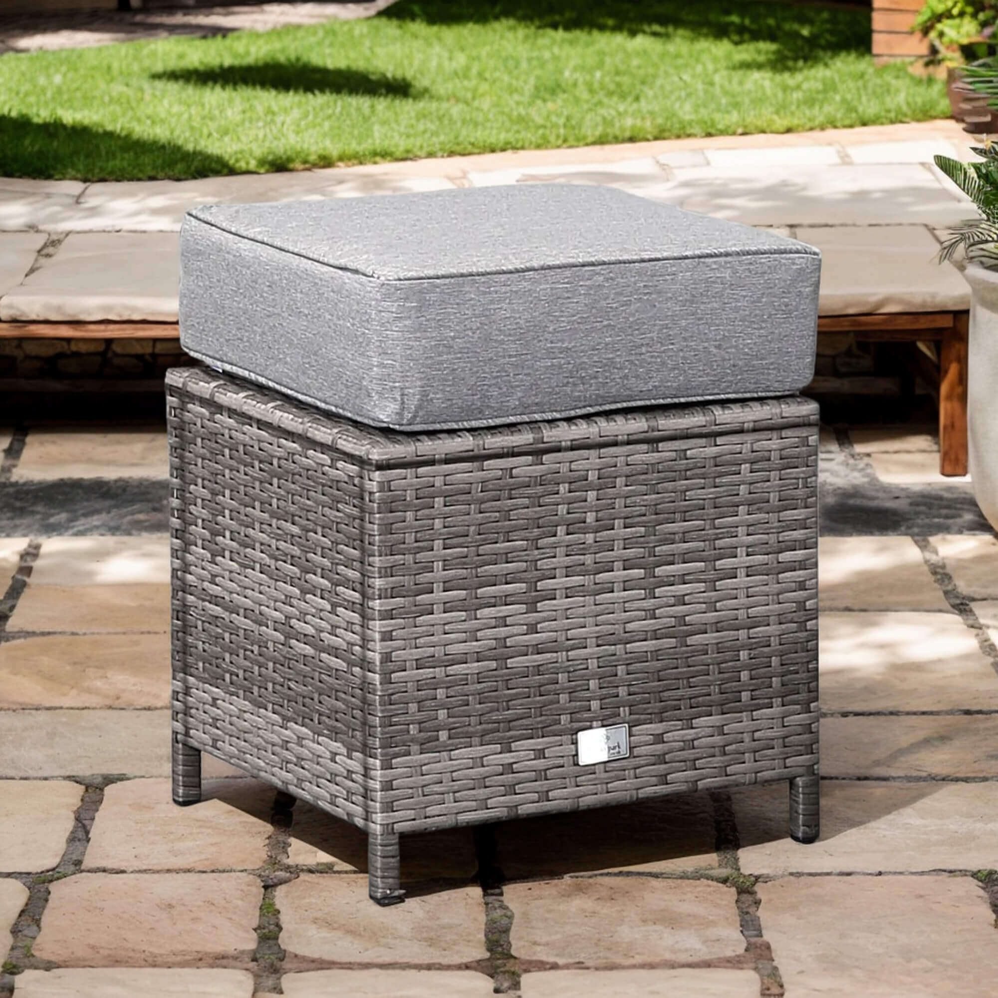 Cambridge Range Single Stool with Cushion in stone Browne Grey weave